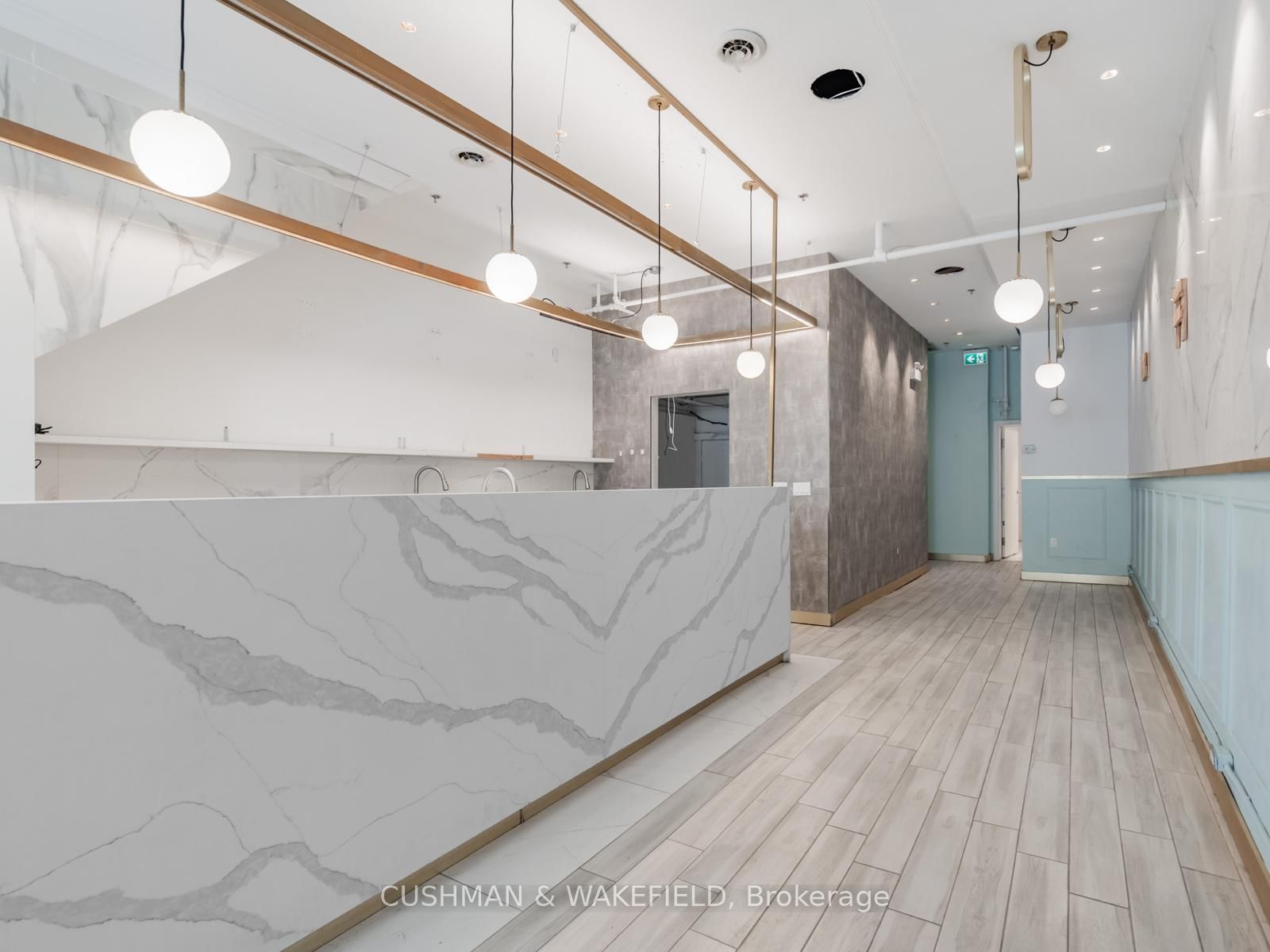 439 Spadina Avenue - Photo 8