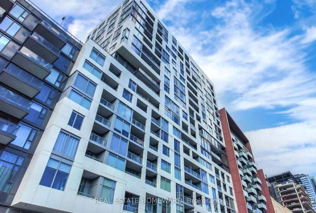 701 - 576 Front Street W