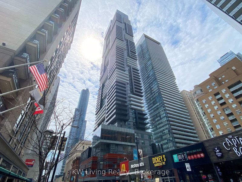 home for lease on 5107-7 Grenville Street