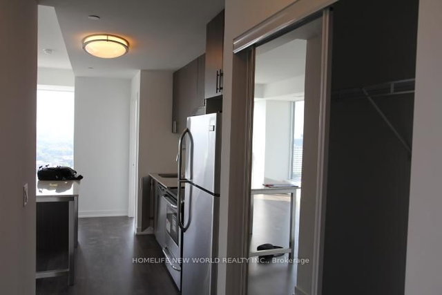 2110 - 225 Sackville Street