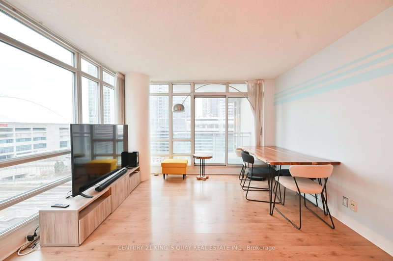 1610 - 397 Front St W, Toronto, M5V 3S1 | Image 2