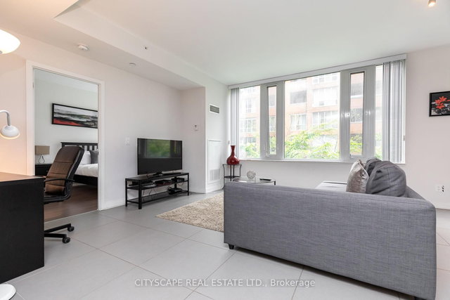 201 - 3 Market Street