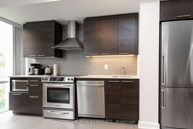 201 - 3 Market Street