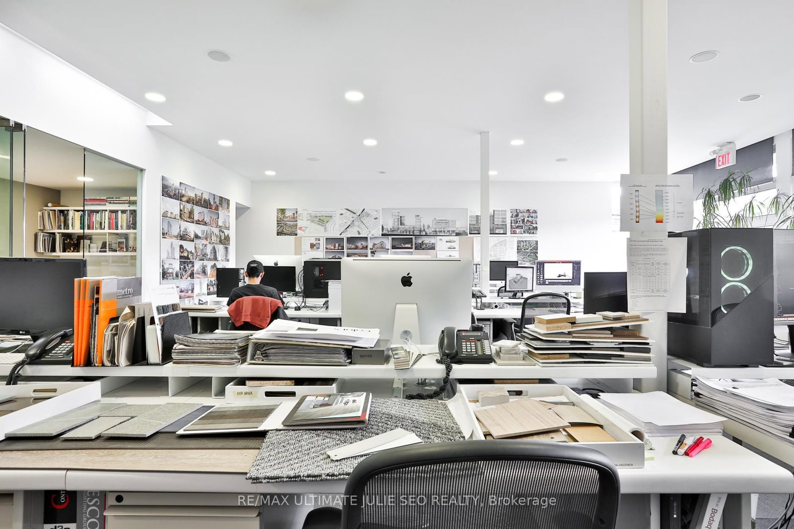 660R College Street - Photo 14