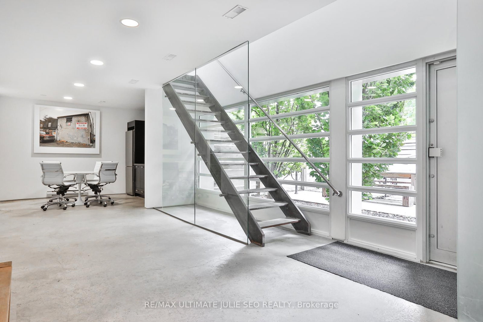 660R College Street - Photo 21