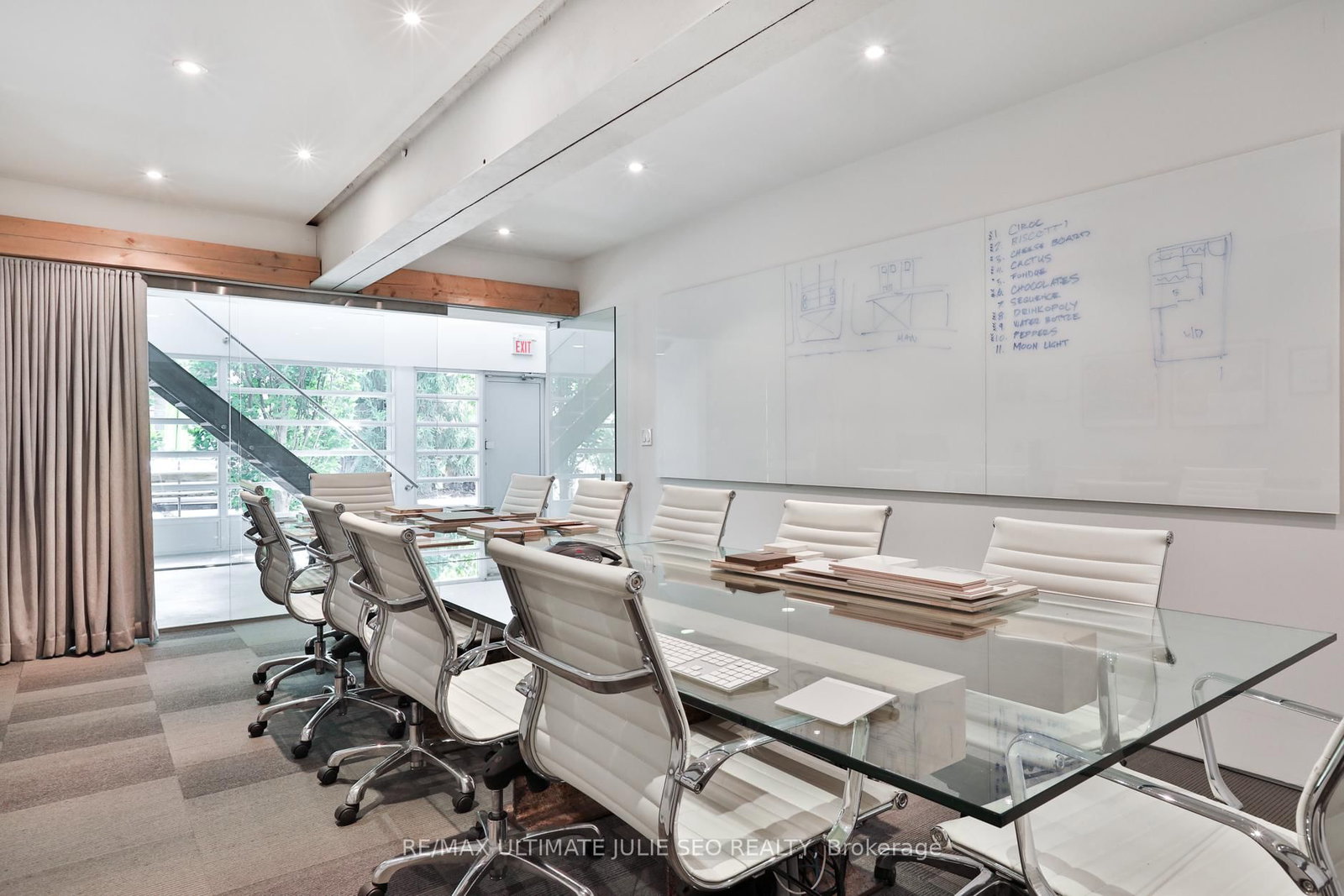 660R College Street - Photo 24