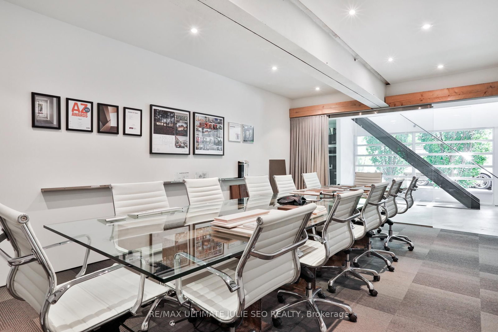 660R College Street - Photo 25