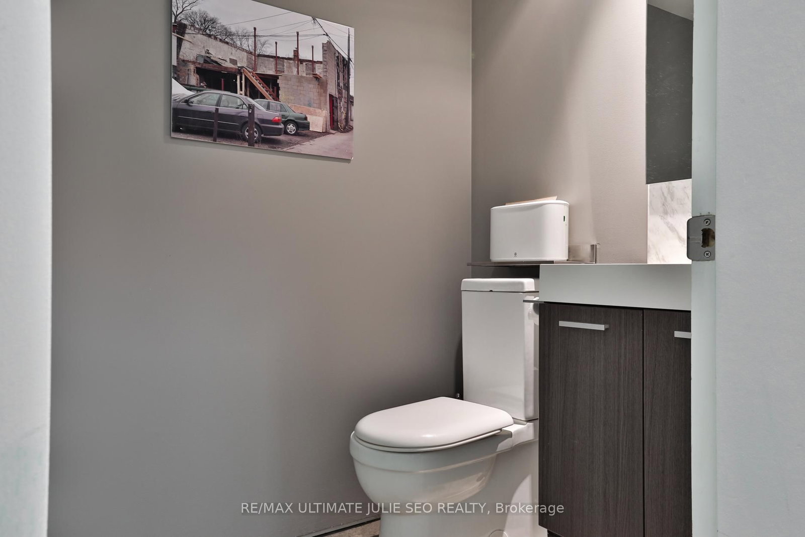 660R College Street - Photo 27