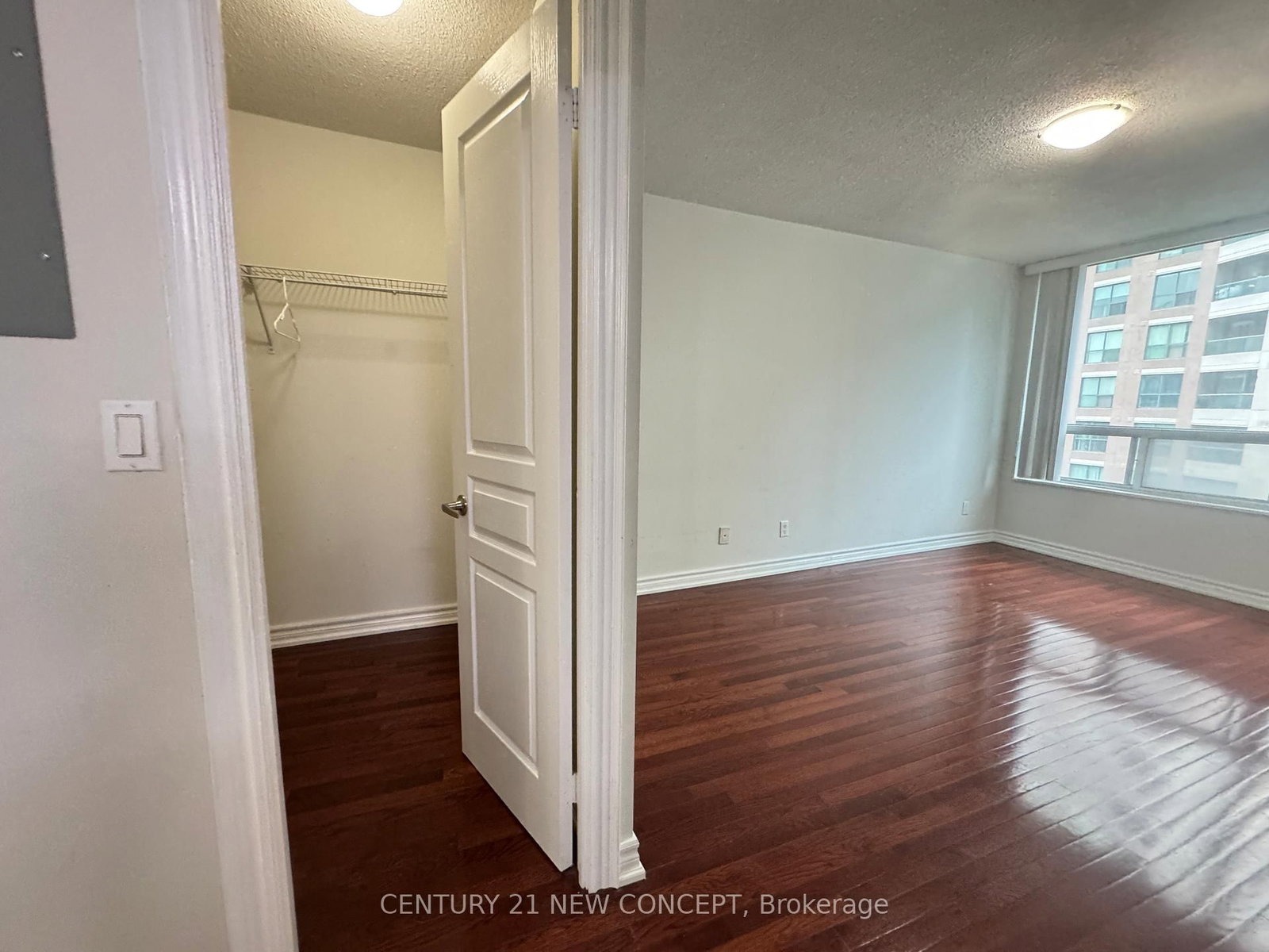 509 Beecroft Road, Unit 1602 - Photo 6