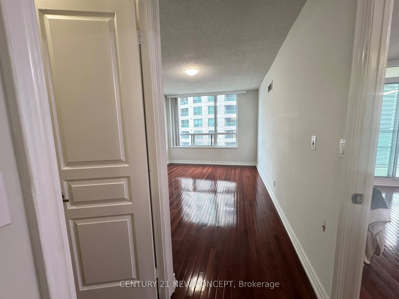 509 Beecroft Road, Unit 1602 - Photo 7