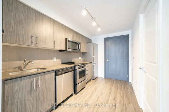 212 - 1700 Avenue Road