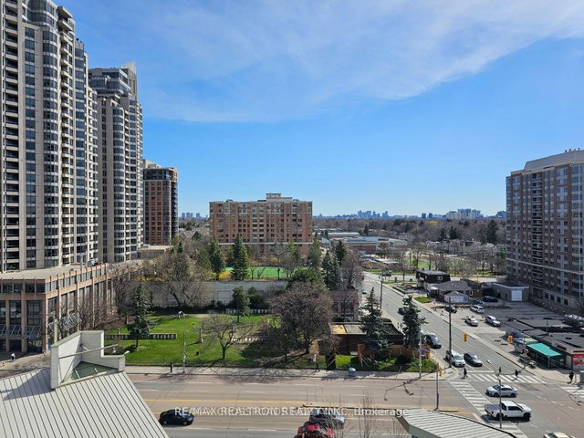 1102 - 75 canterbury Place