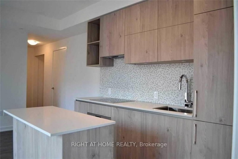 708 - 1 Yorkville Ave, Toronto, M4W 1L1 | Image 3