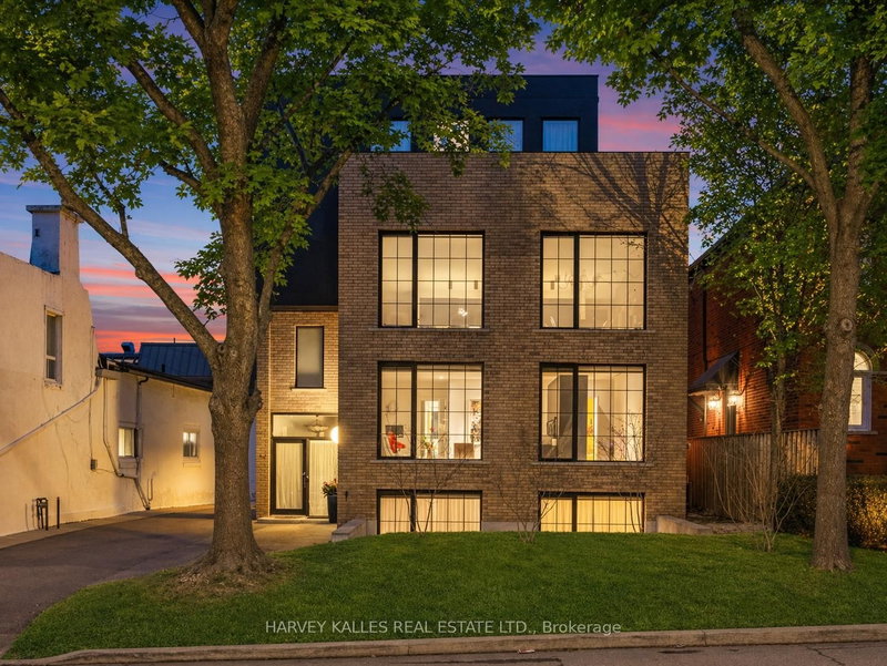 B - 34 Coulson Ave, Toronto, M4V 1Y5 | Image 2