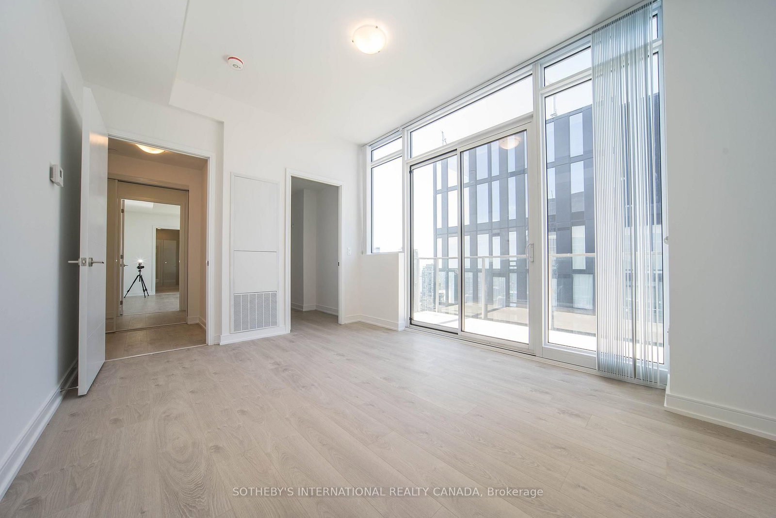 50 Wellesley Street E, Unit PH10 - Photo 23