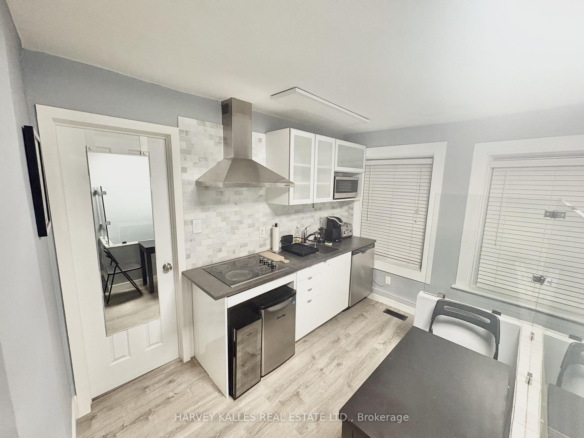 11 Saint Patricks Square, Unit 2