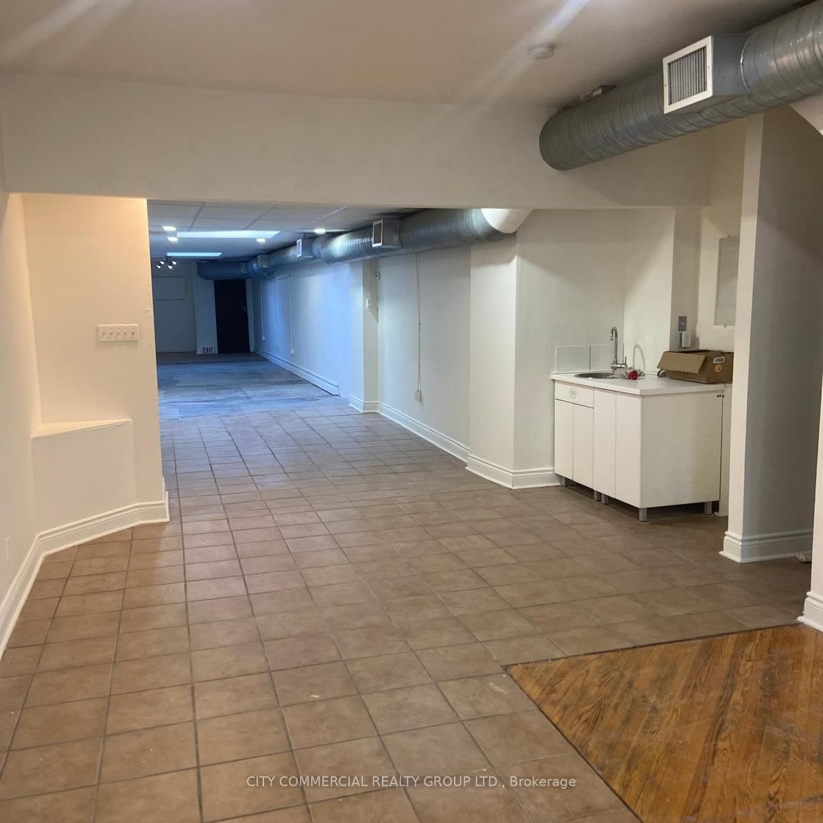 799 Queen Street W - Photo 3