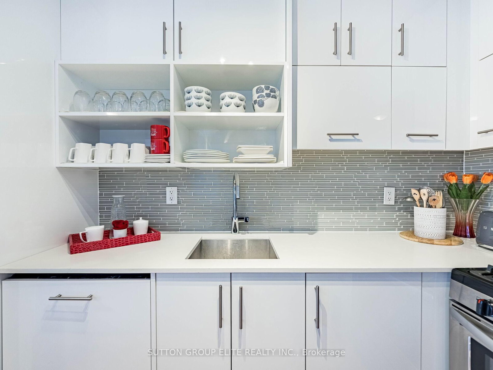 Townhouse for sale at 106-128 Fairview Mall Drive, Toronto, Ontario, M2J 0E8 - Don Valley Village - MLS: C12840506