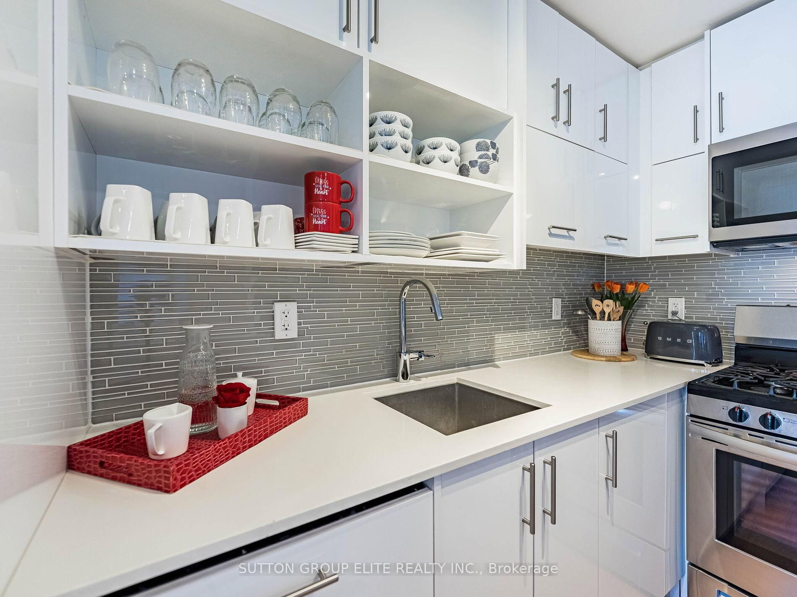 Townhouse for sale at 106-128 Fairview Mall Drive, Toronto, Ontario, M2J 0E8 - Don Valley Village - MLS: C12840506