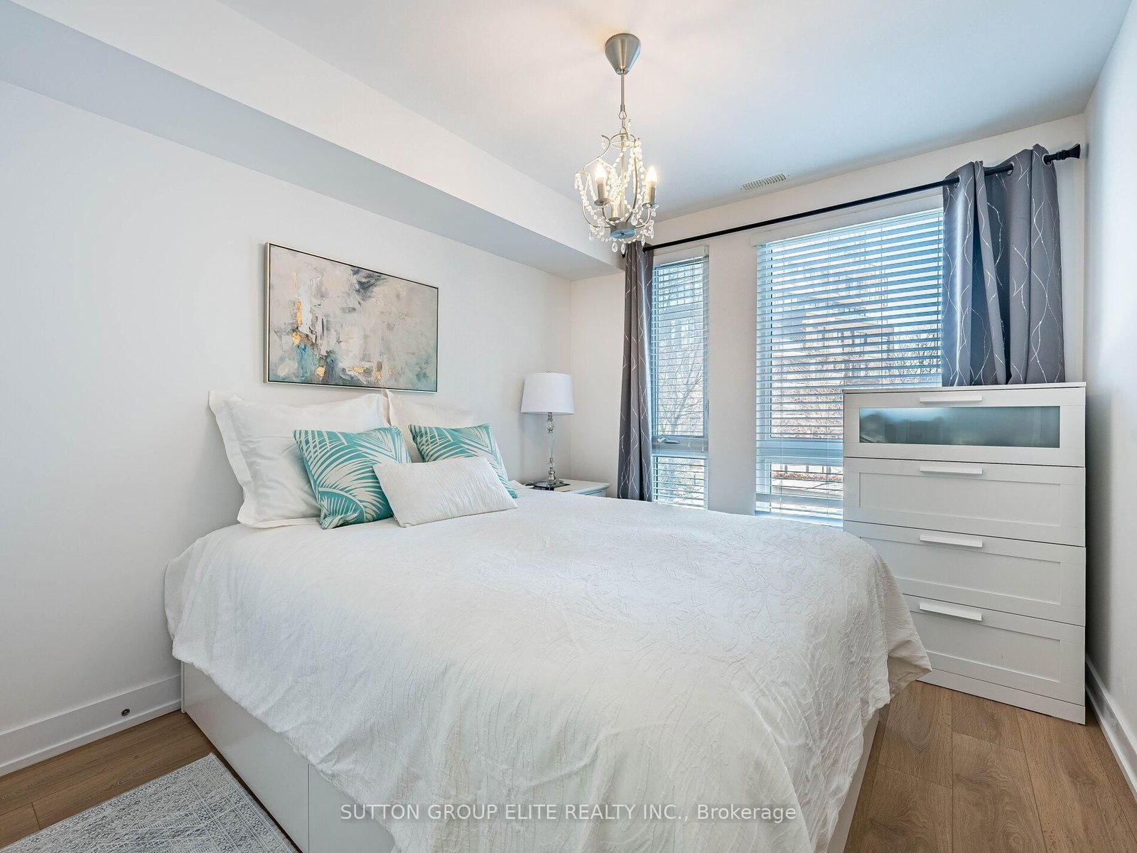 Townhouse for sale at 106-128 Fairview Mall Drive, Toronto, Ontario, M2J 0E8 - Don Valley Village - MLS: C12840506