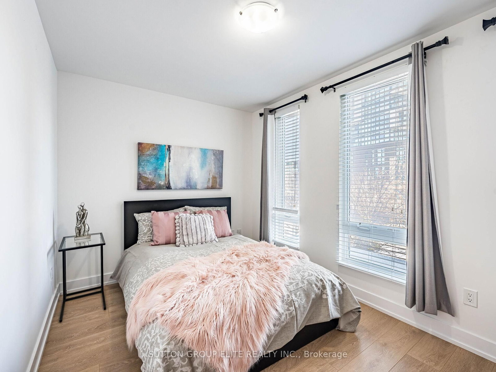 Townhouse for sale at 106-128 Fairview Mall Drive, Toronto, Ontario, M2J 0E8 - Don Valley Village - MLS: C12840506