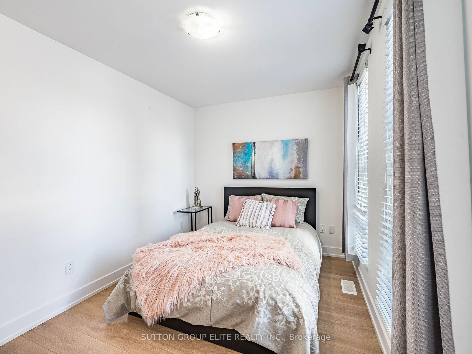 Townhouse for sale at 106-128 Fairview Mall Drive, Toronto, Ontario, M2J 0E8 - Don Valley Village - MLS: C12840506