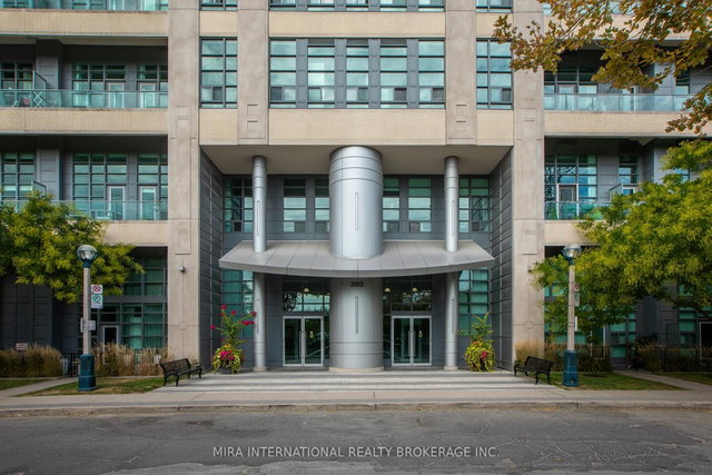 239 - 380 Macpherson Avenue