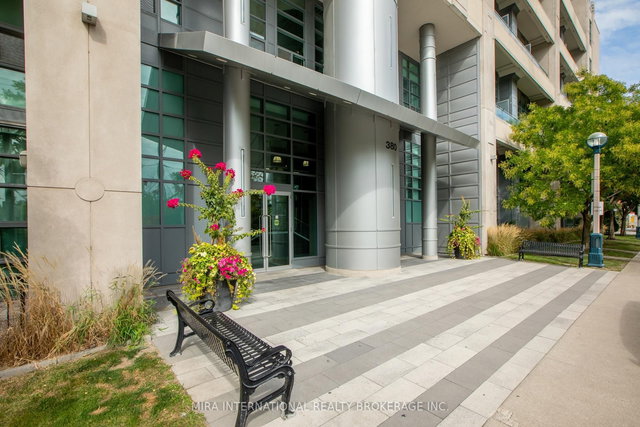 239 - 380 Macpherson Avenue