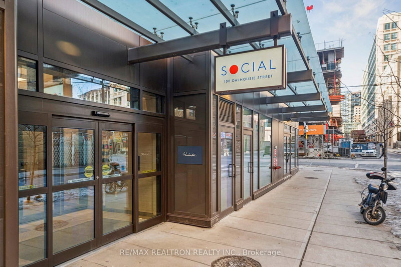 1412 - 100 Dalhousie St, Toronto, M5B 0C7 | Image 2