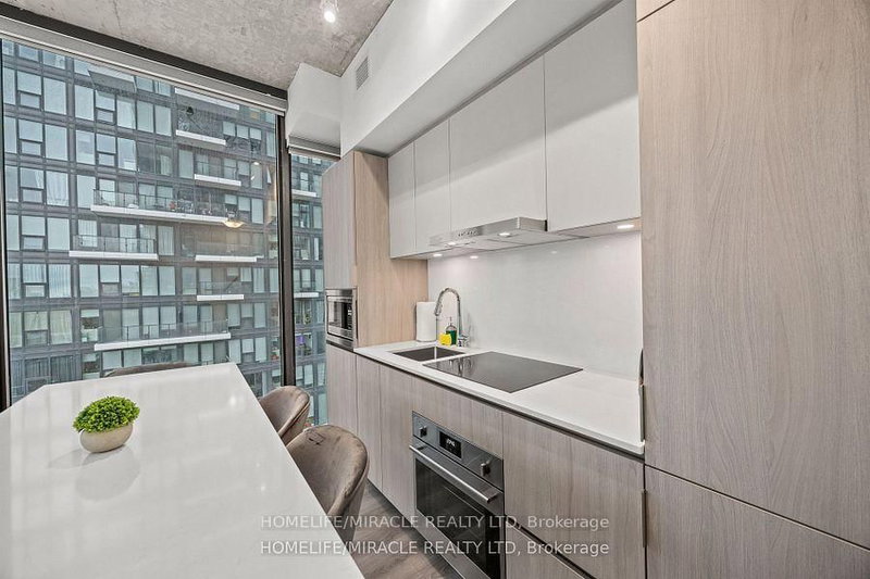 home for lease on 3102-47 Mutual Street