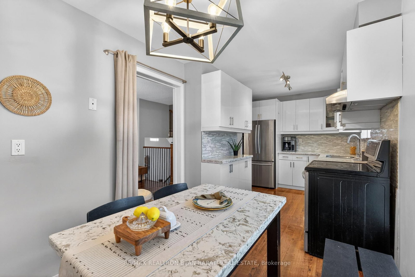 Townhouse for sale at 79 Scenic Mill Way, Toronto, Ontario, M2L 1S9 - St. Andrew-Windfields - MLS: C12841310