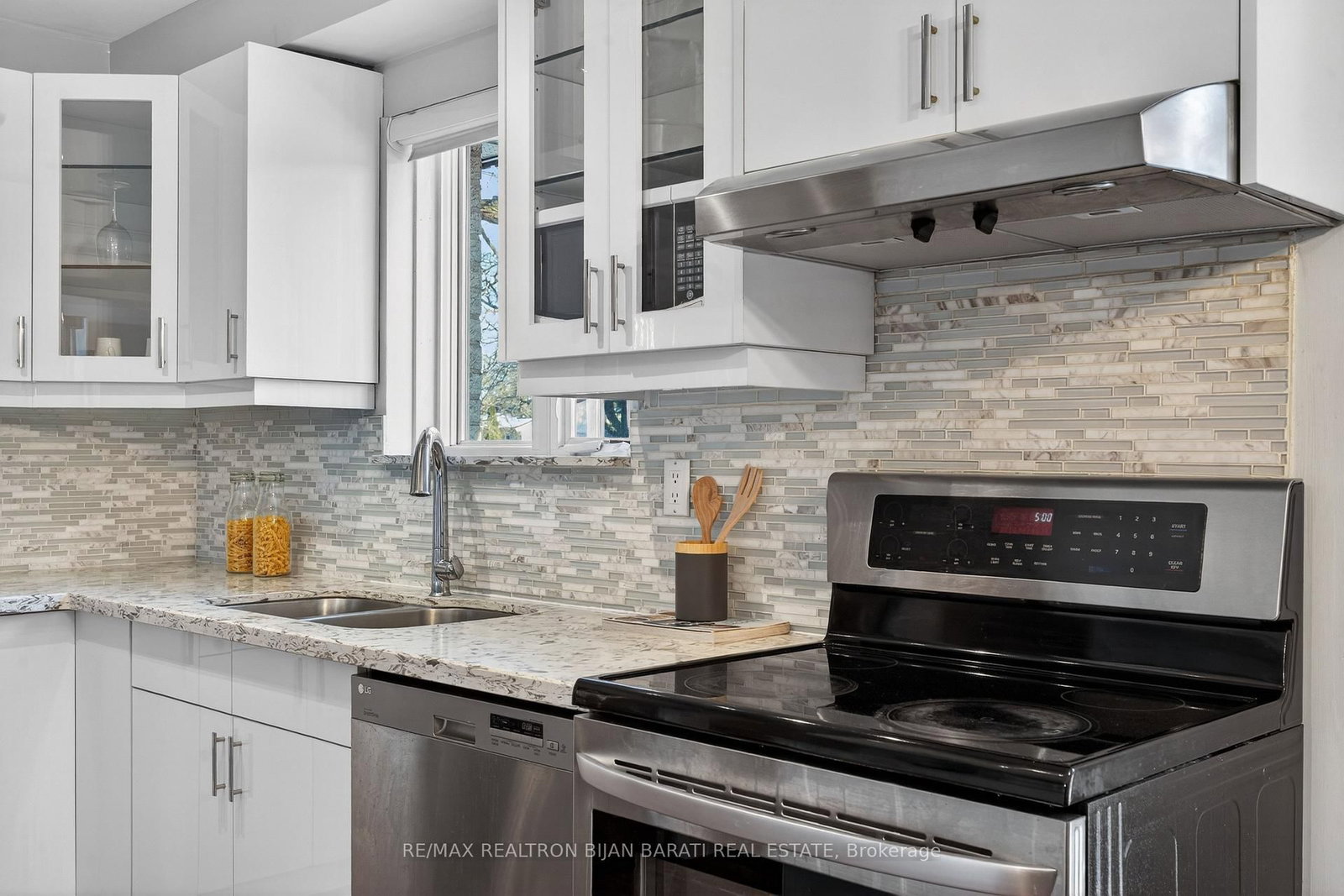 Townhouse for sale at 79 Scenic Mill Way, Toronto, Ontario, M2L 1S9 - St. Andrew-Windfields - MLS: C12841310