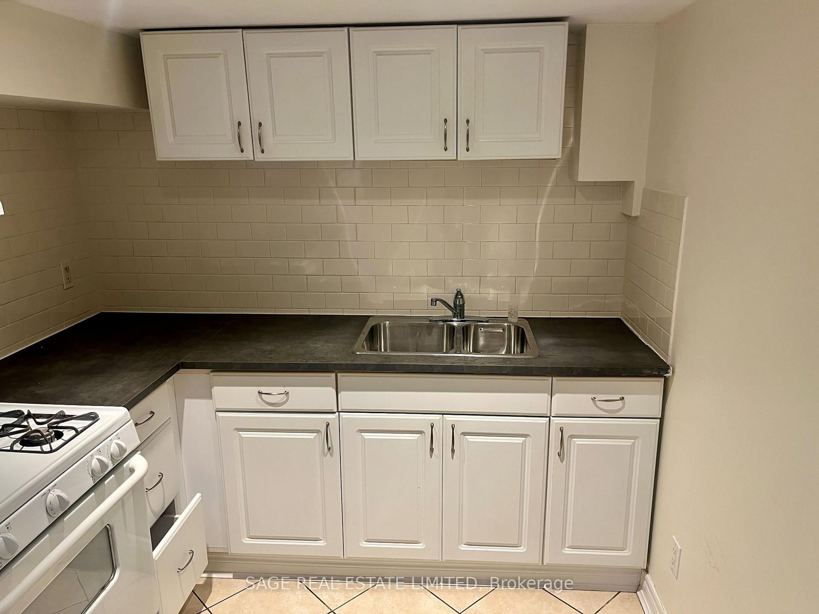 Semi-Detached House for lease at Lower-417 Crawford Street, Toronto, Ontario, M6G 3J7 - Palmerston-Little Italy - MLS: C12841574