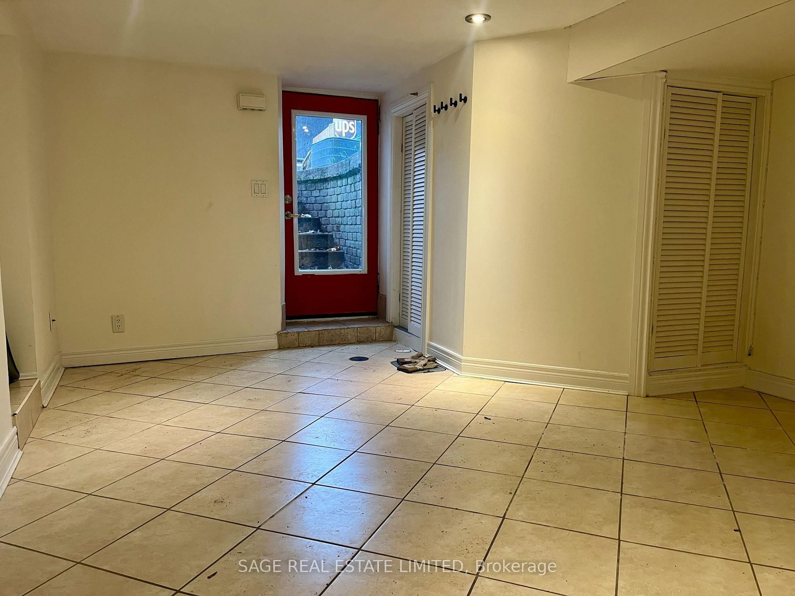 Semi-Detached House for lease at Lower-417 Crawford Street, Toronto, Ontario, M6G 3J7 - Palmerston-Little Italy - MLS: C12841574