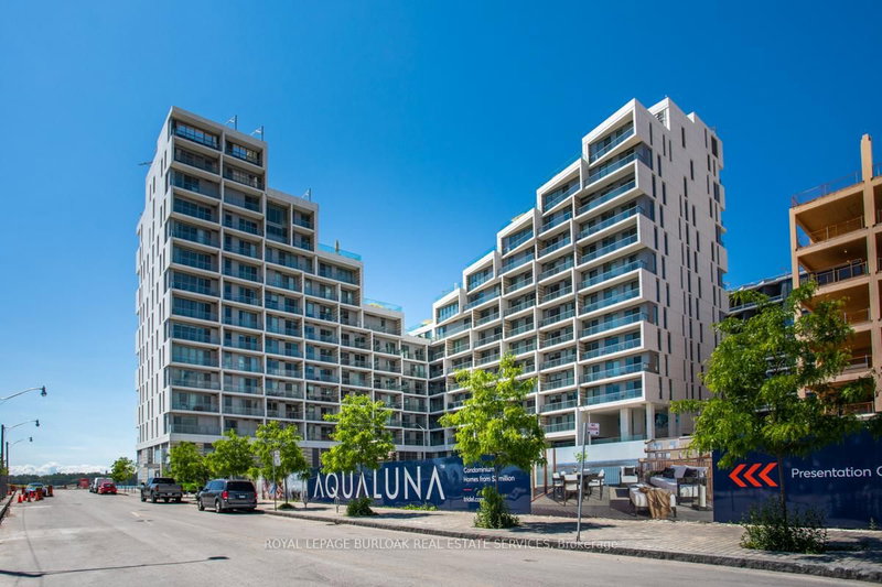 home for lease on 319-118 Merchants' Wharf null