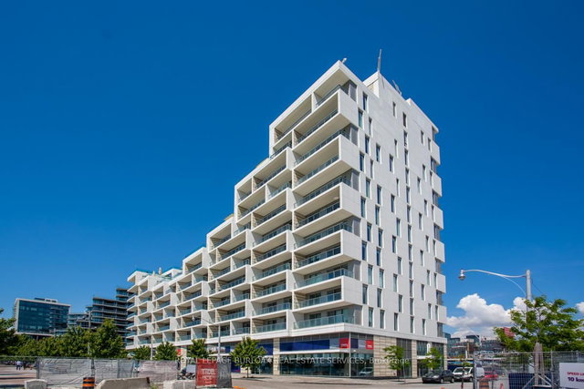 319 - 118 Merchants' Wharf