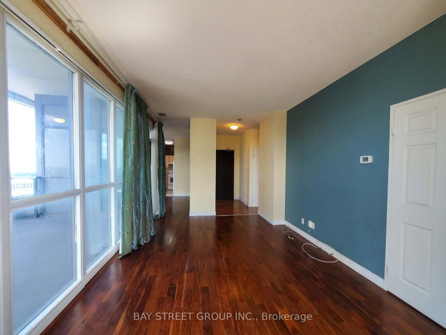 Ph206 - 23 Hollywood Avenue