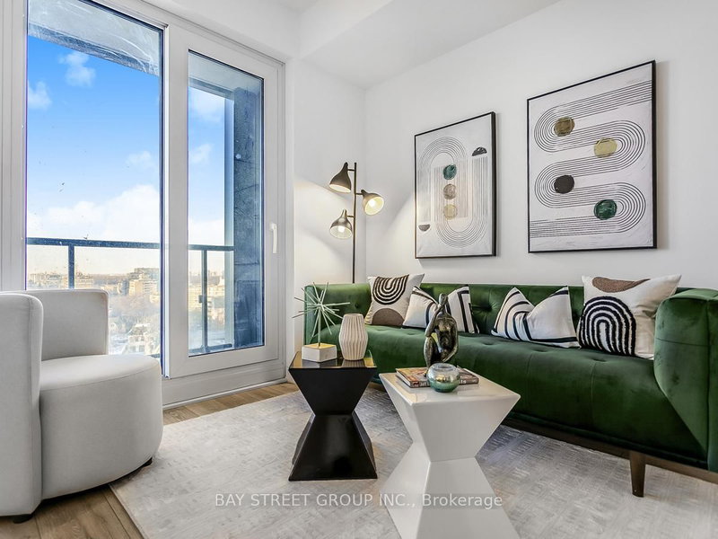 1910 - 2020 Bathurst St, Toronto, M5P 0A6 | Image 3