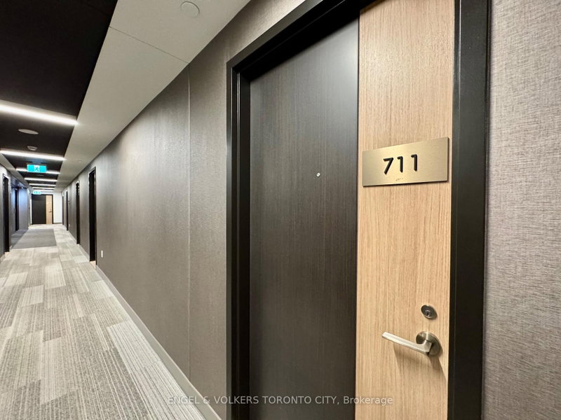 Room1