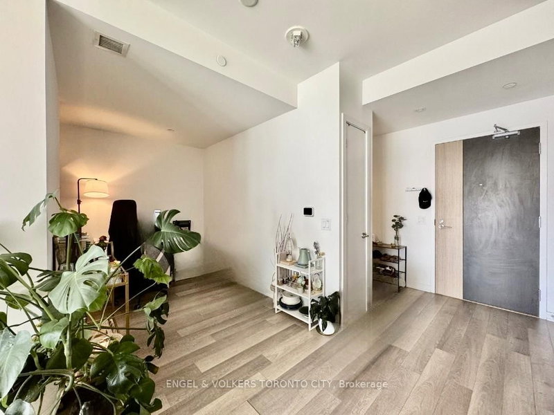 Room2