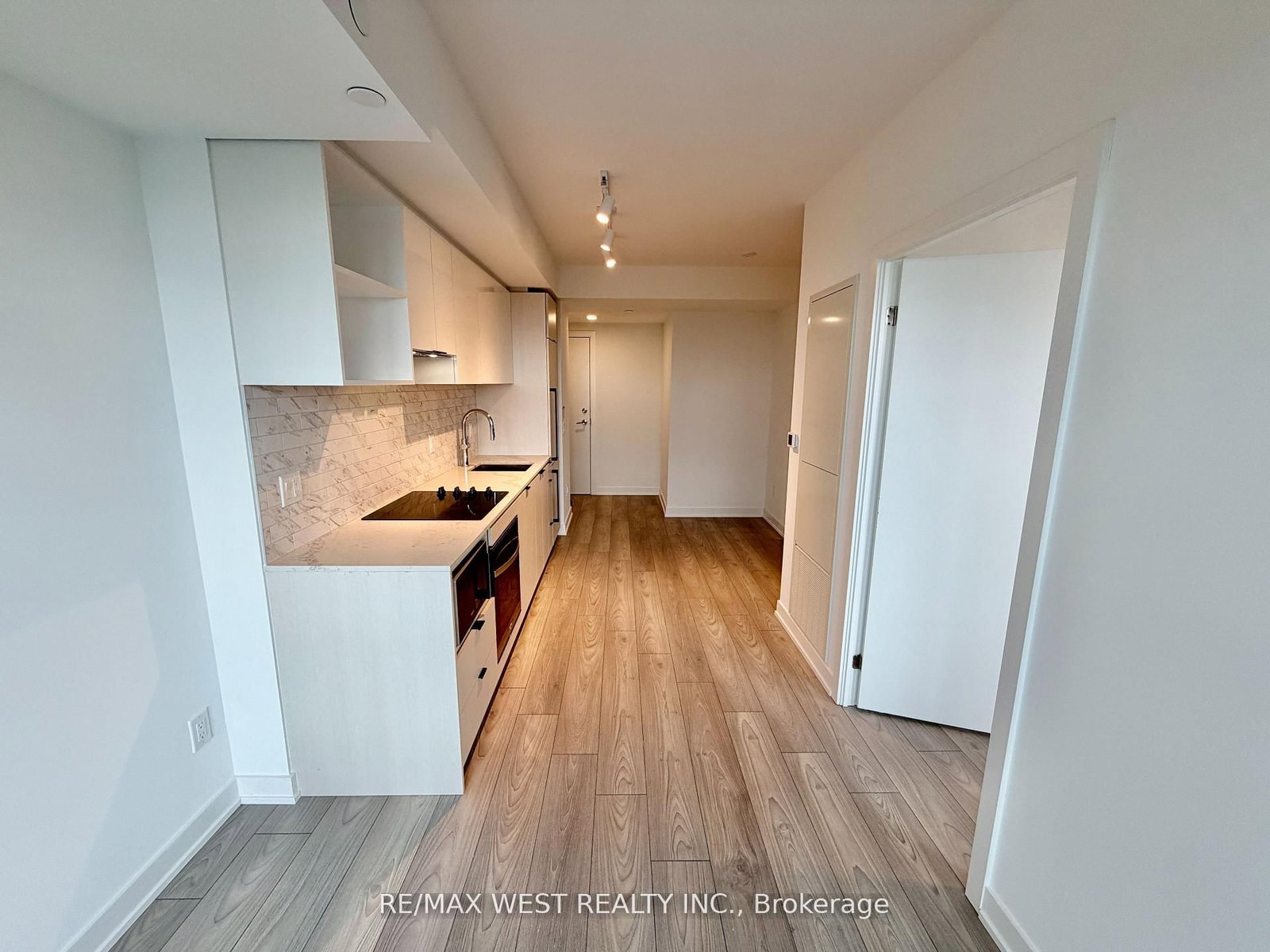 252 Church Street, Unit 5301 - Photo 14