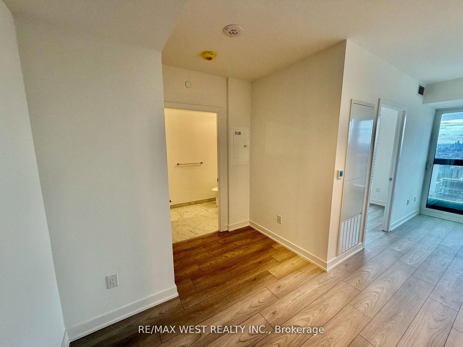 252 Church Street, Unit 5301 - Photo 7