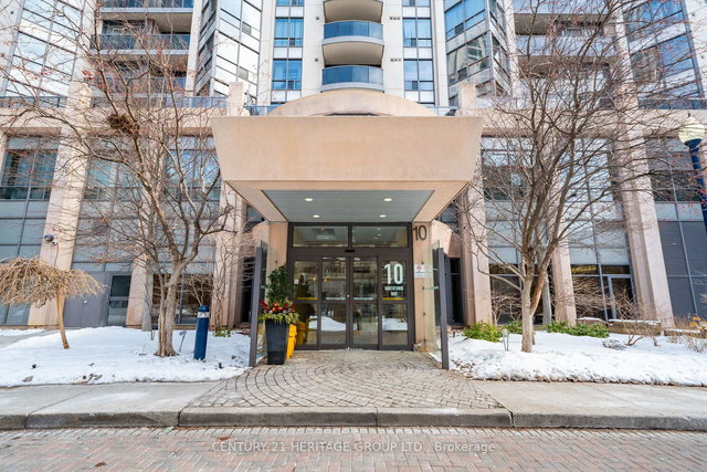 1111 - 10 Northtown Way