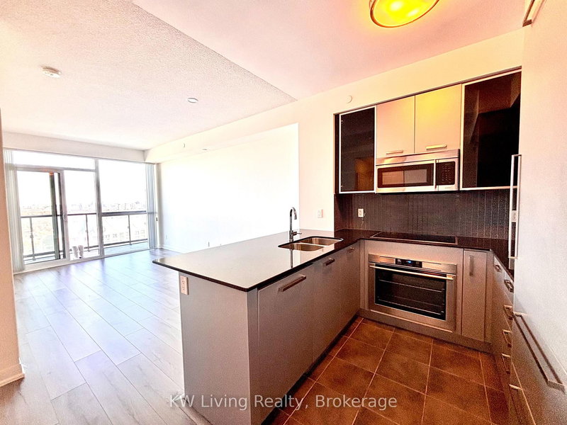 home for lease on 2710-5168 Yonge Street