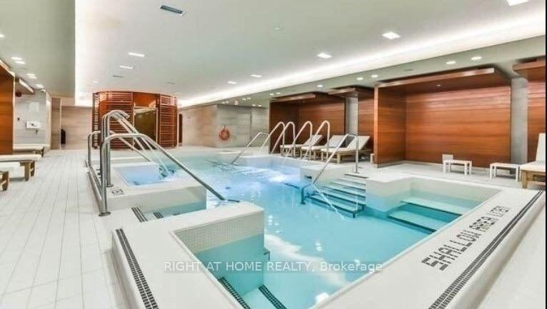 29 Queens Quay E, Unit 1025 - Photo 17