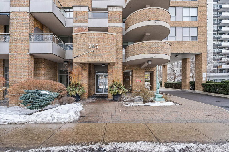 613 - 245 Davisville Ave, Toronto, M4S 3H4 | Image 2