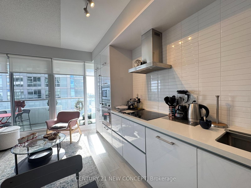 4206 - 2221 Yonge St, Toronto, M4S 2B4 | Image 3