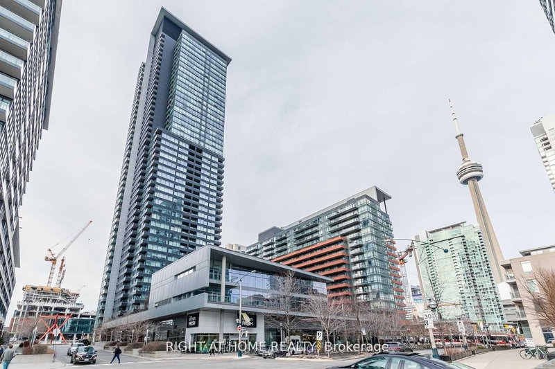 home for lease on 1710-25 Telegram Mews