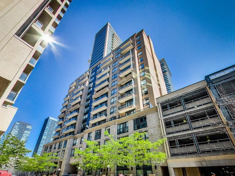 home for lease on 815-35 Hayden Street