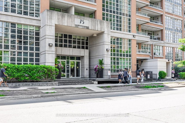 1004 - 75 East Liberty Street